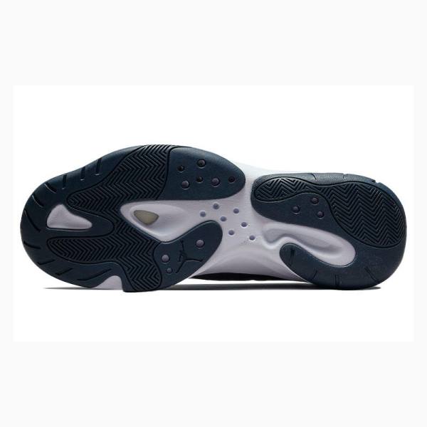 Nike CMFT Low Michigan Armory Tennarit Miesten Air Jordan 11 Valkoinen Laivastonsininen | JD-490MH