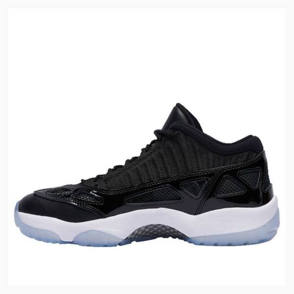 Nike Low IE Tennarit Miesten Air Jordan 11 Mustat | JD-458QK
