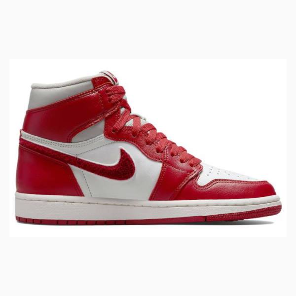 Nike Retro High OG Newstalgia Chenille Koripallokengät Naisten Air Jordan 1 Punainen | JD-892LQ