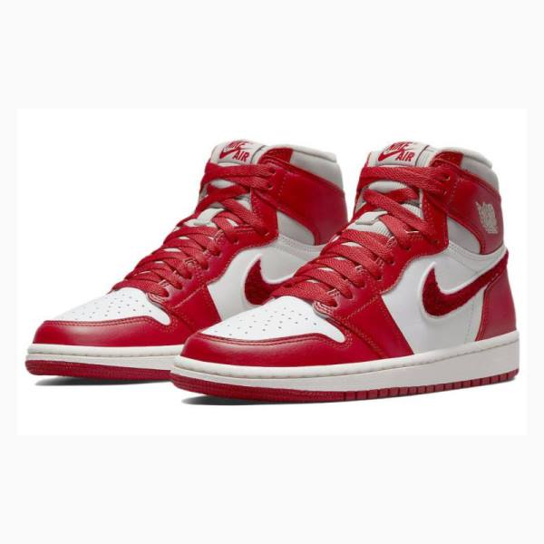 Nike Retro High OG Newstalgia Chenille Koripallokengät Naisten Air Jordan 1 Punainen | JD-892LQ